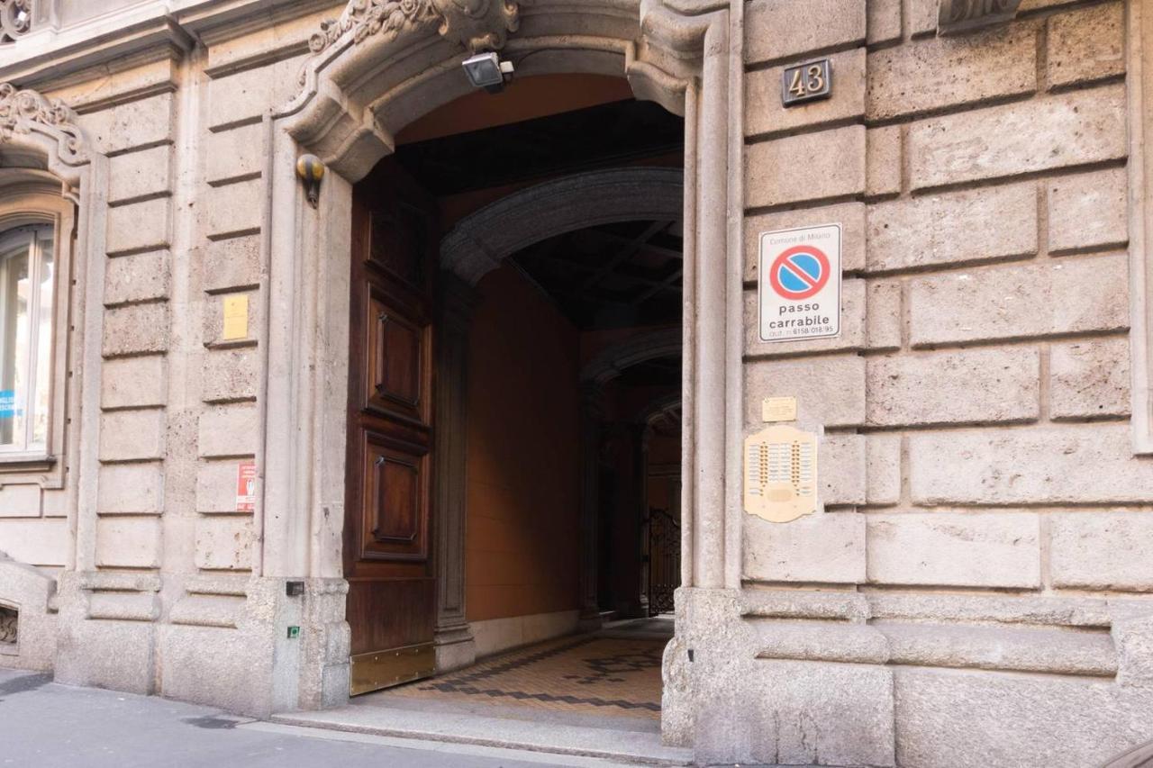 Altido Lovely Mansard Milan Bagian luar foto